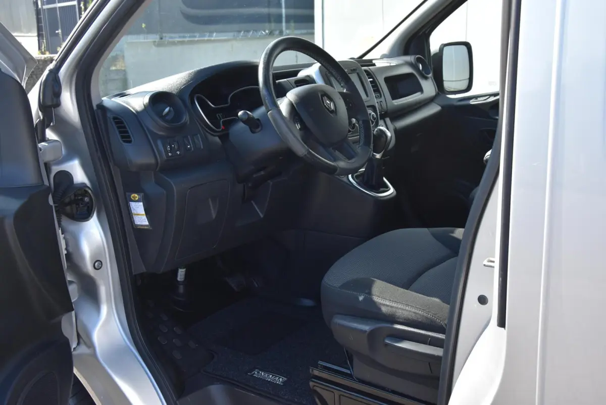 bestel 2.0 dCi 145 Pk L2H1 Aut DC Clima Navi PDC Led