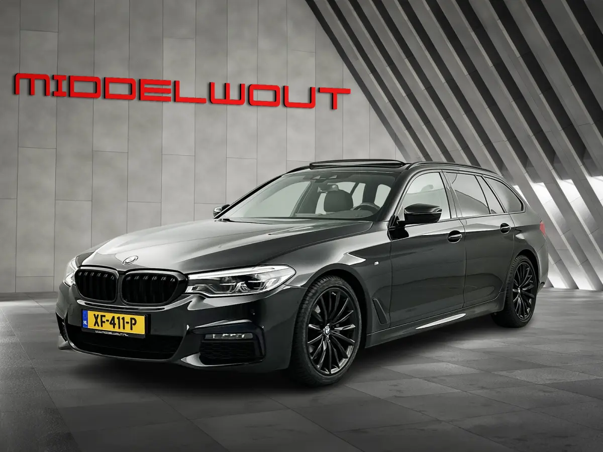 520i High Exe. M-Sport Pano-dak/Leder/Camera/Keyless Entry
