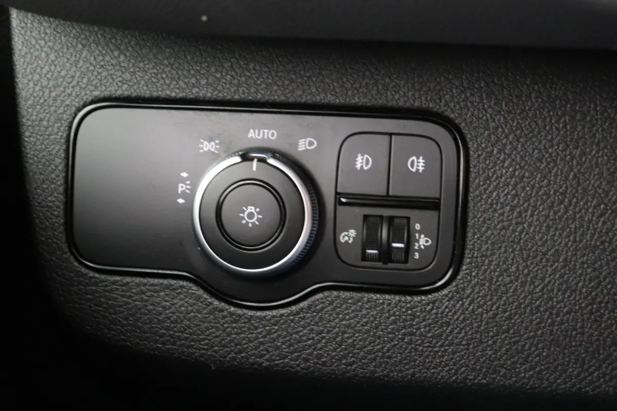 316 2.2 CDI Automaat L2H2 EURO 6 - AC/Climate - Navi - Cruise - €16.950,- Excl.