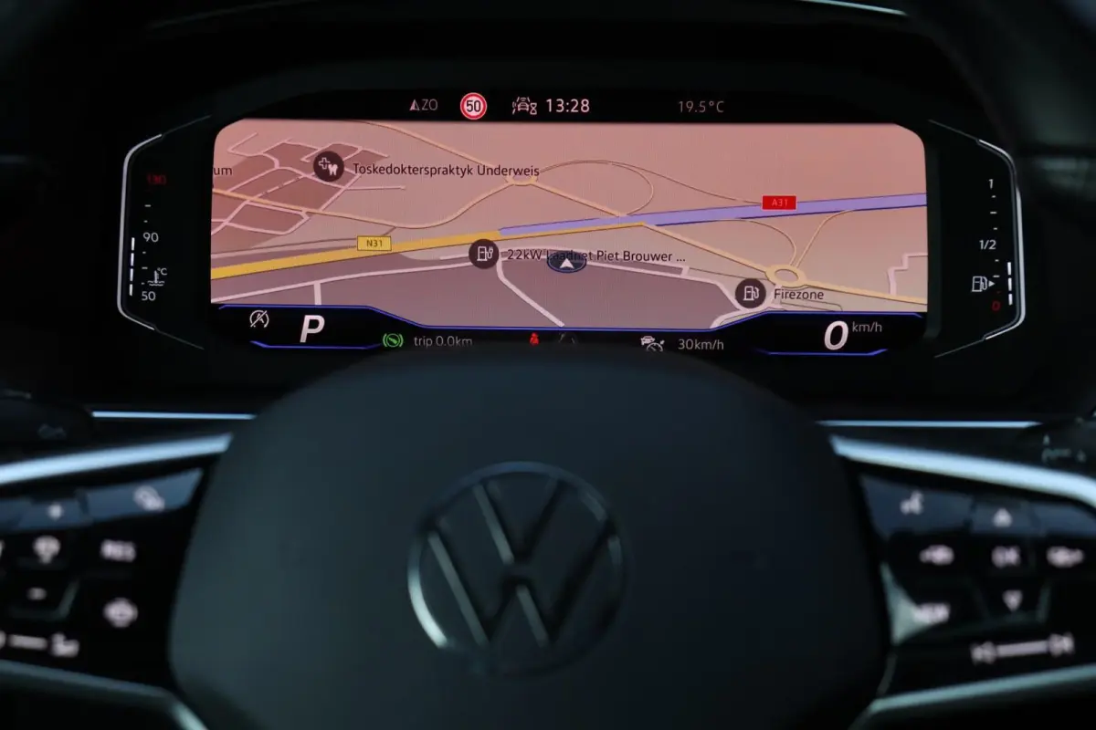 1.5 TSI / 2x R-Line / Virtual Cockpit / 150PK / Camera / Matrix LED / Keyless / 20"!