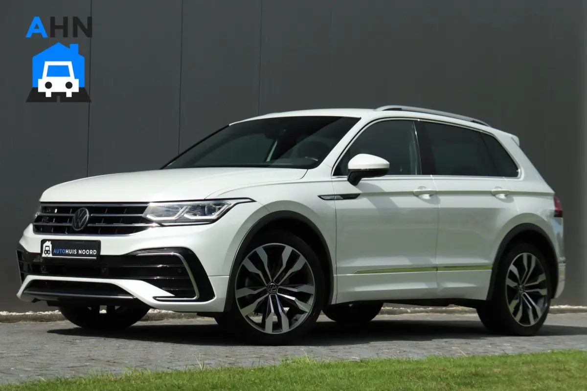 1.5 TSI / 2x R-Line / Virtual Cockpit / 150PK / Camera / Matrix LED / Keyless / 20"!