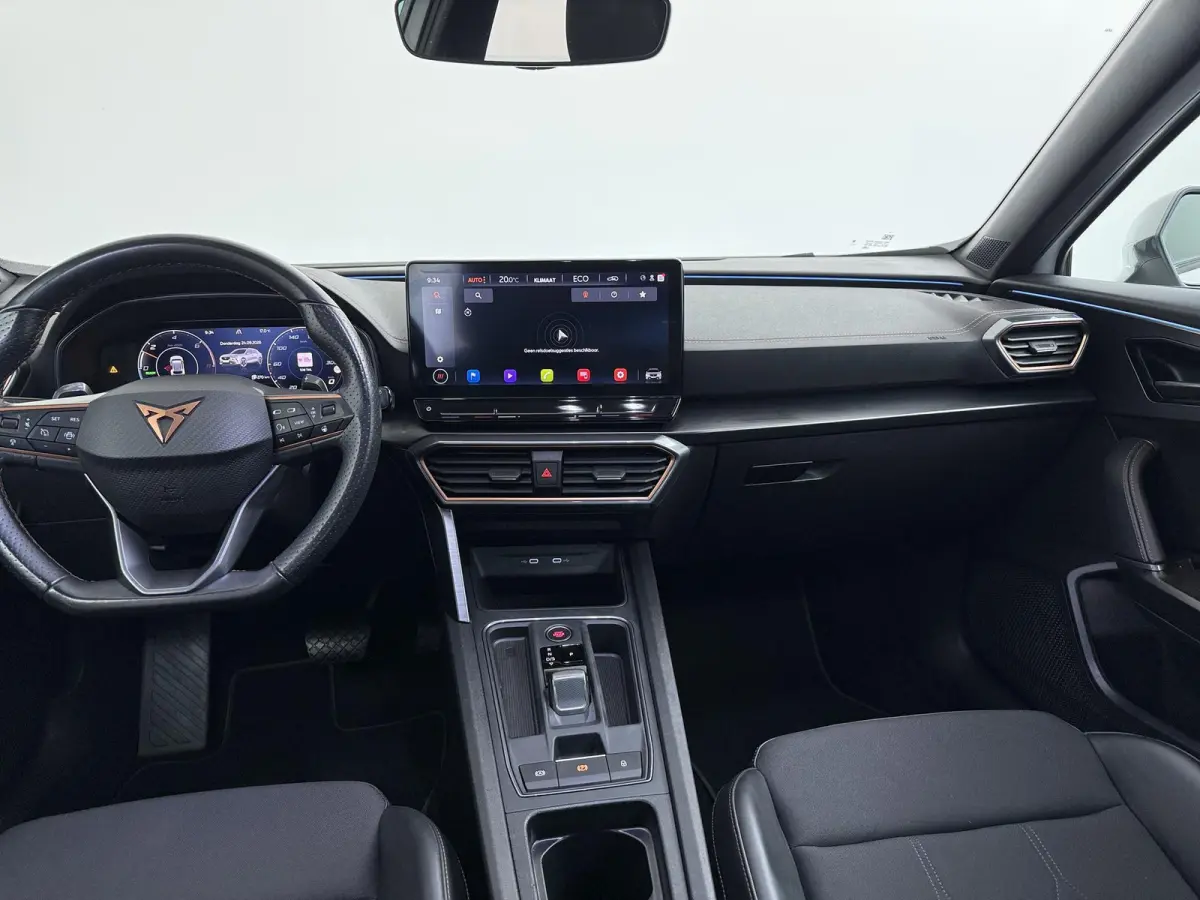 1.4 e-Hybrid Business Edition | Adapt. Cruise | Parkeercamera | Stoelverw. |