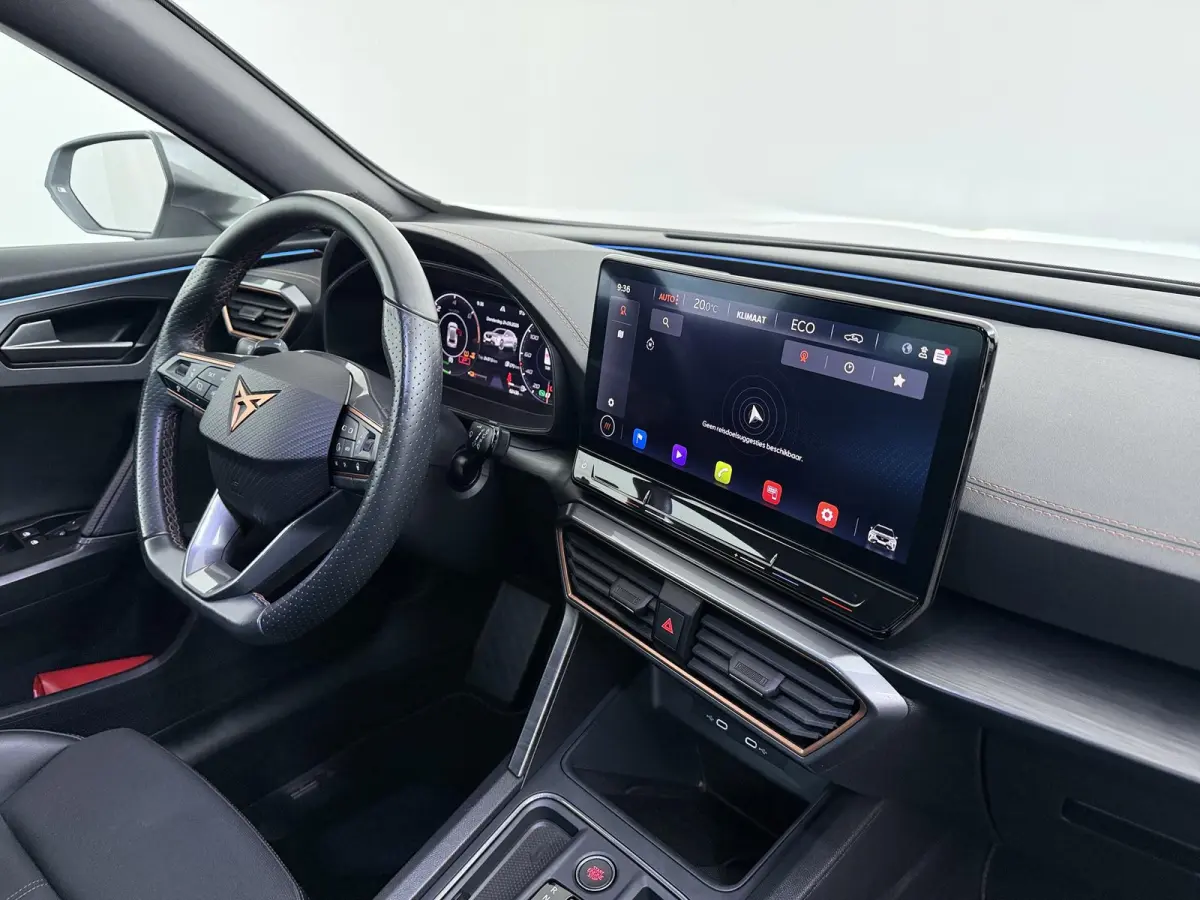 1.4 e-Hybrid Business Edition | Adapt. Cruise | Parkeercamera | Stoelverw. |