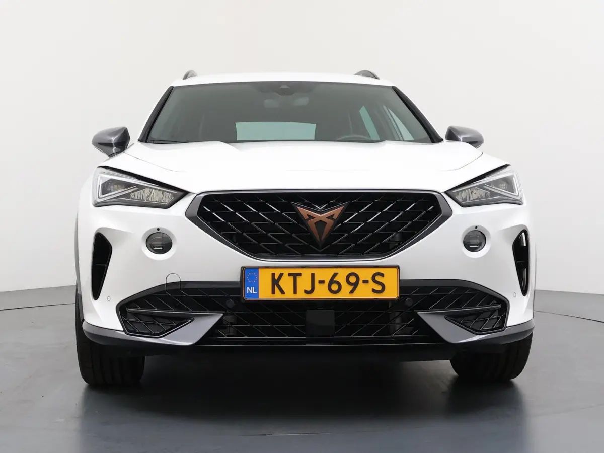 1.4 e-Hybrid Business Edition | Adapt. Cruise | Parkeercamera | Stoelverw. |