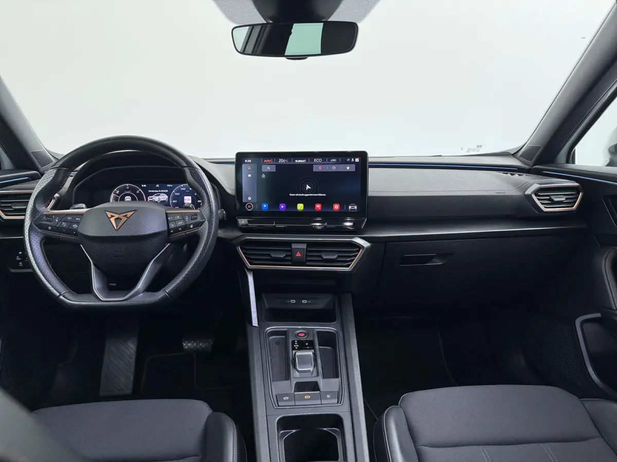1.4 e-Hybrid Business Edition | Adapt. Cruise | Parkeercamera | Stoelverw. |