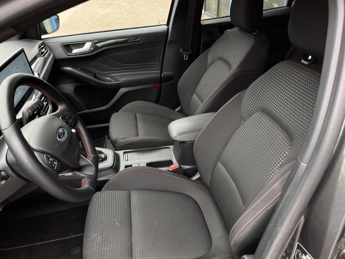1.0 EcoBoost Hybrid ST Line X 155PK Automaat Winterpack Adaptieve Cruise Camera B&O Navi Parkeersensoren Keyless Climate Privacy Glass *Sportief*