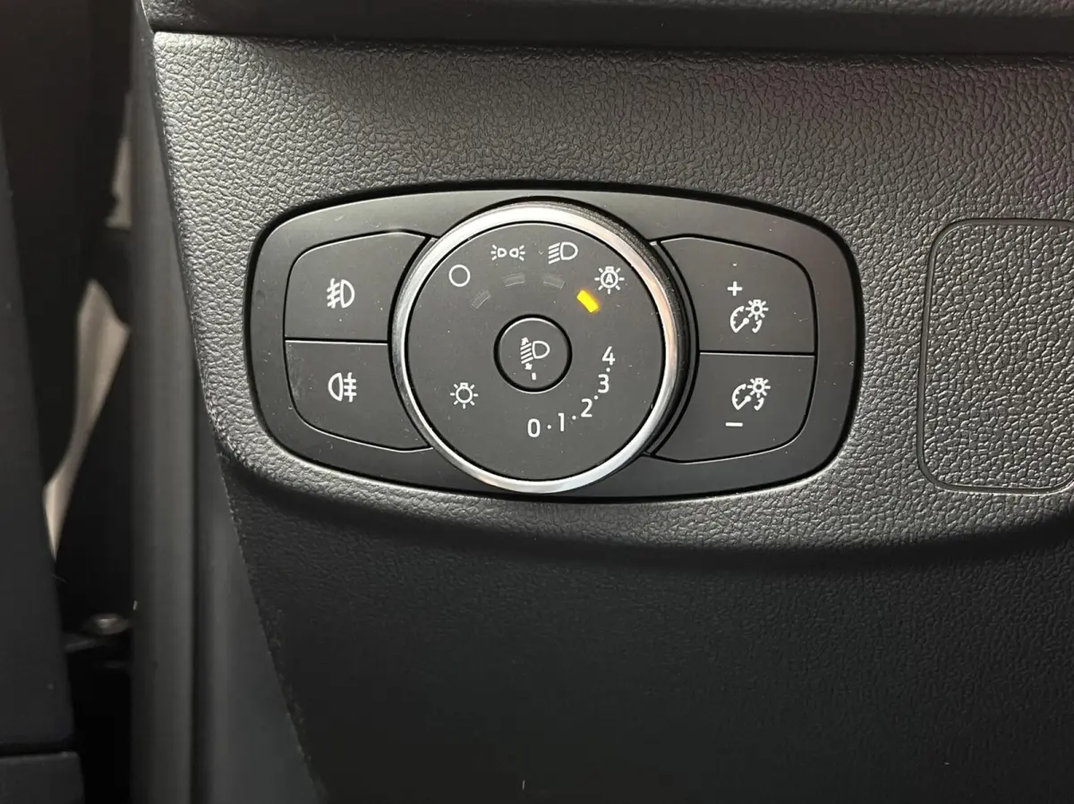 1.0 EcoBoost Hybrid ST Line X 155PK Automaat Winterpack Adaptieve Cruise Camera B&O Navi Parkeersensoren Keyless Climate Privacy Glass *Sportief*