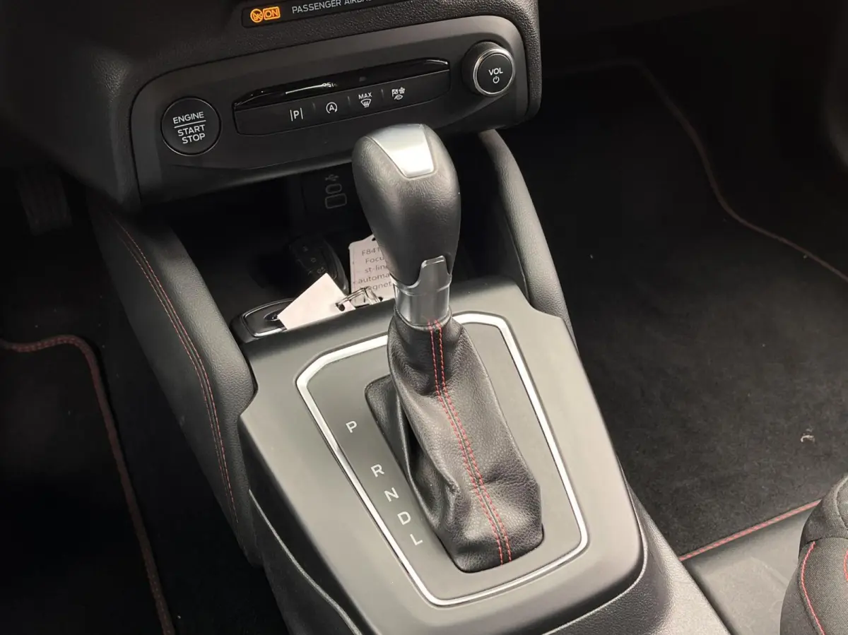 1.0 EcoBoost Hybrid ST Line X 155PK Automaat Winterpack Adaptieve Cruise Camera B&O Navi Parkeersensoren Keyless Climate Privacy Glass *Sportief*