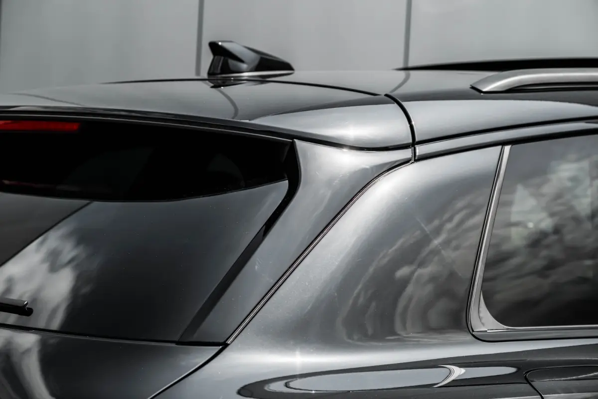 S edition 83 kWh / 252 pk | Adaptive air suspension | Adaptive cruise control | Audi sound system