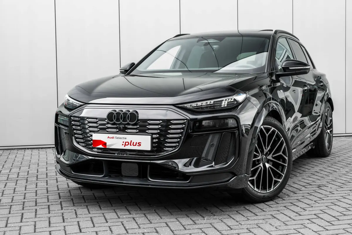 S edition 83 kWh / 252 pk | Adaptive air suspension | Adaptive cruise control | Audi sound system