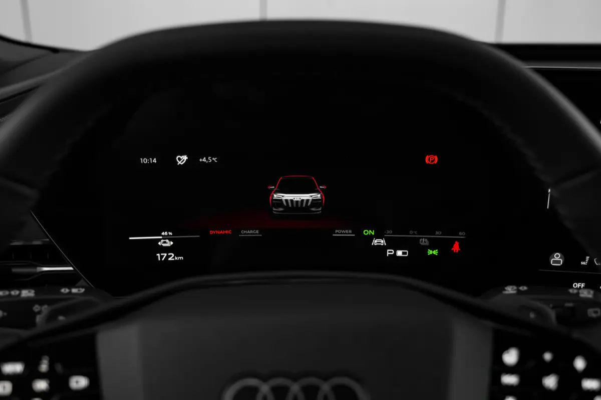 S edition | Adaptive air suspension | Adaptive cruise control | Audi sound system