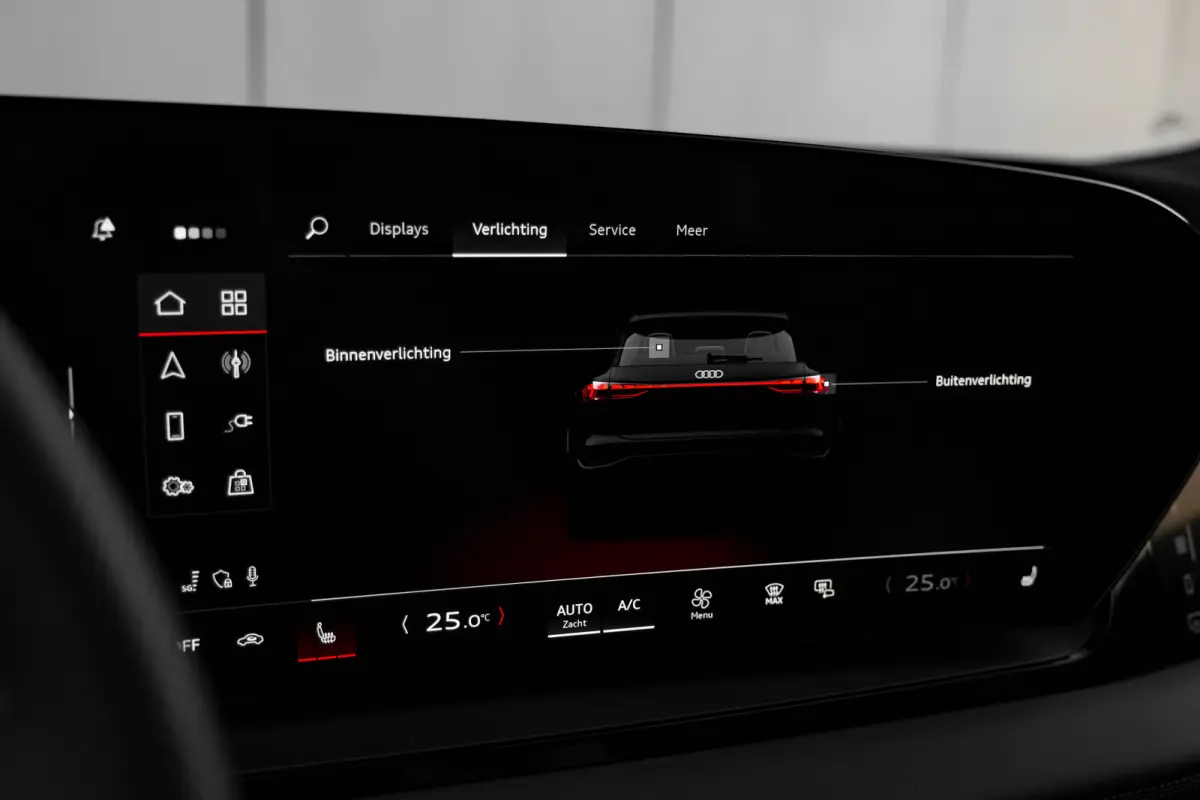 S edition | Adaptive air suspension | Adaptive cruise control | Audi sound system