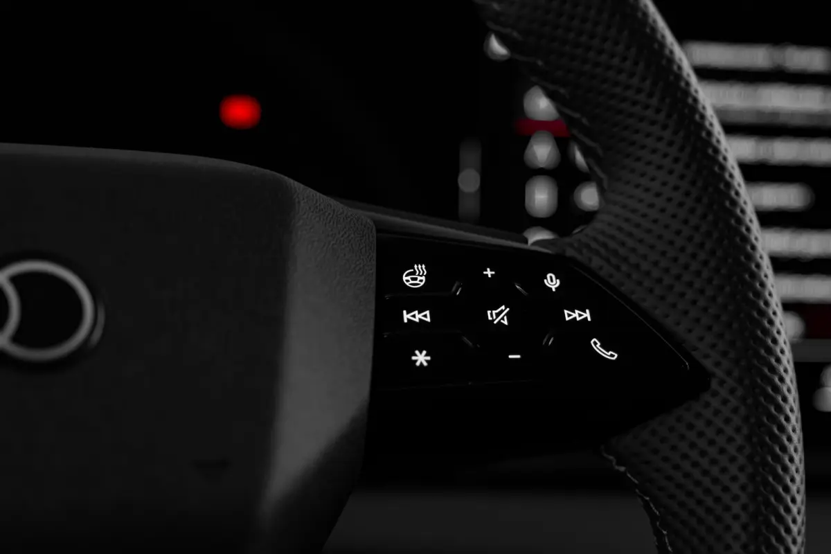 S edition | Adaptive air suspension | Adaptive cruise control | Audi sound system