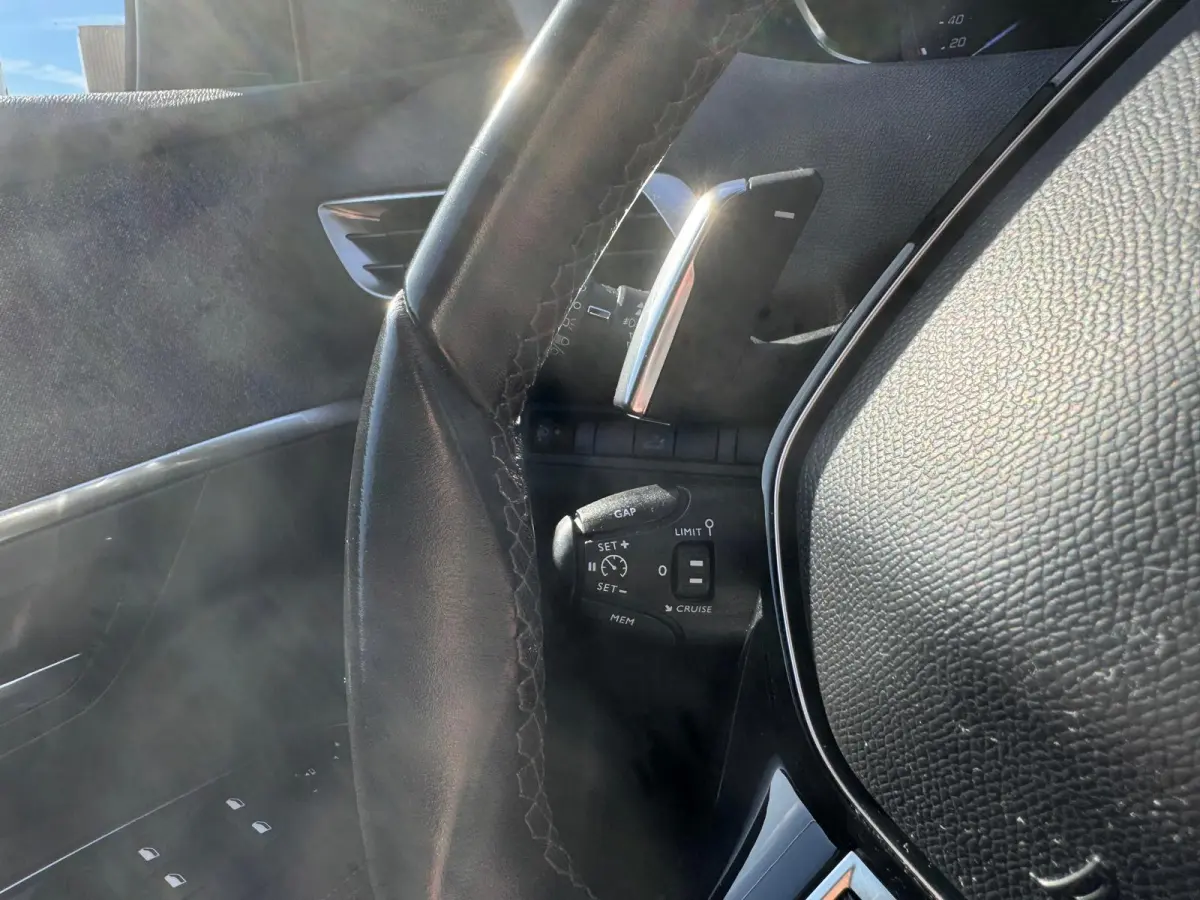 1.6 e-THP Allure | Cruise control | LED dagrijverlichting | LED mistlampen