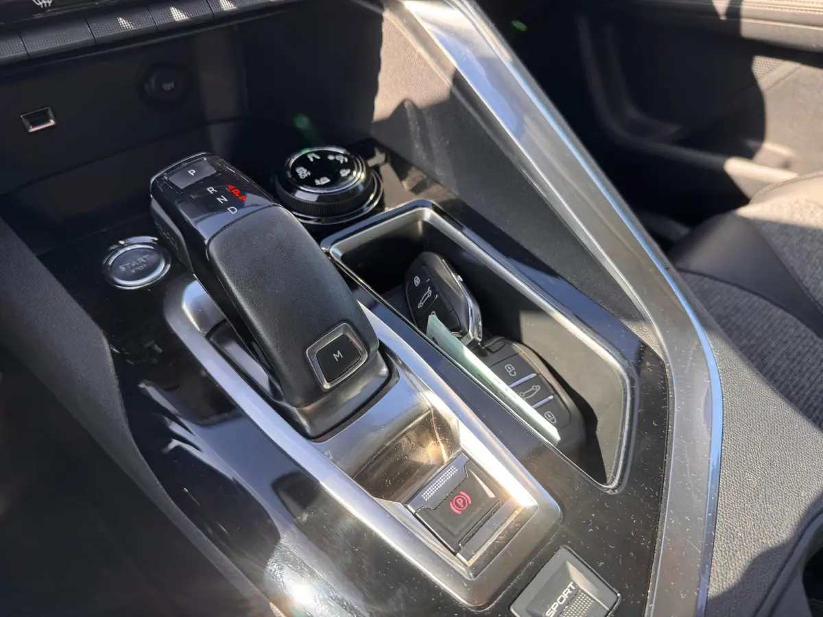 1.6 e-THP Allure | Cruise control | LED dagrijverlichting | LED mistlampen