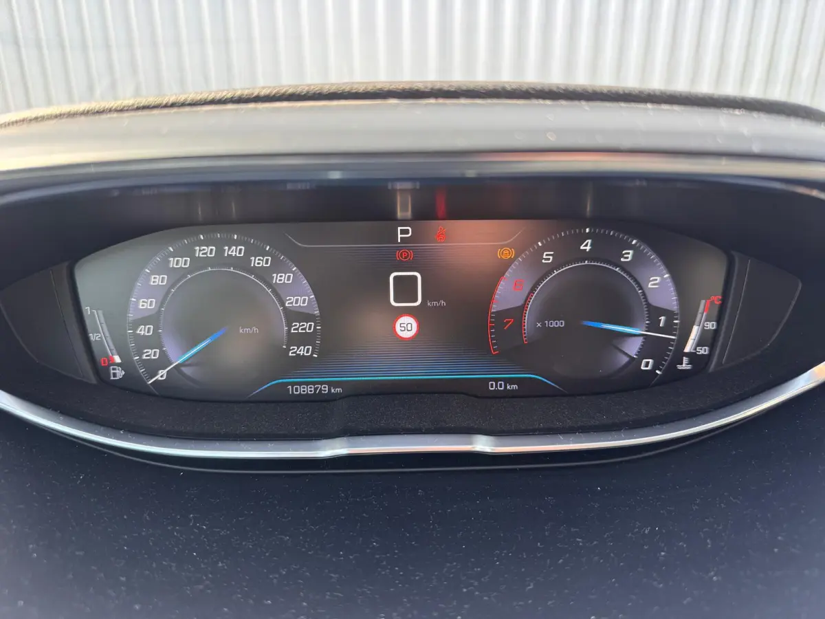 1.6 e-THP Allure | Cruise control | LED dagrijverlichting | LED mistlampen