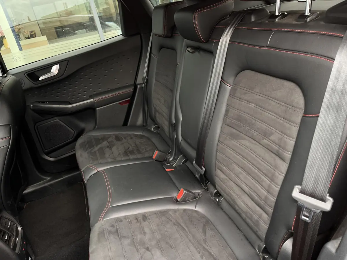 2.5 PHEV ST-Line X 225PK Afn. Trekhaak Winterpack Adaptieve Cruise Camera Head-Up B&O Parkeersensoren Full-LED Privacy Glass Climate *1200KG Trekgewicht*