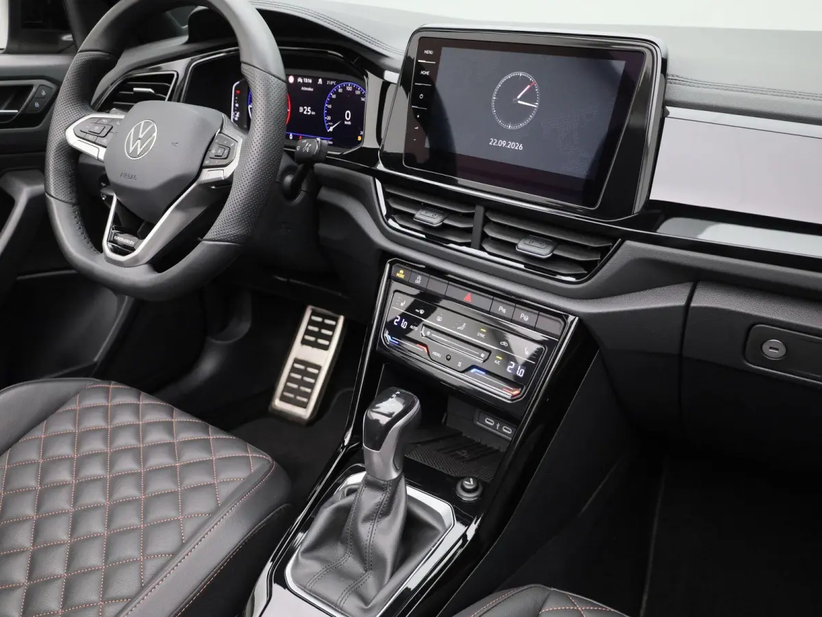 1.5 TSI R-Line 150 PK| Trekhaak Afneembaar | Navigatie Pro | LEDER Interieur | Stoelverwarming | Stuurwielverwarming | Achteruitrijcamera | Dodehoekdetectie | LED Matrix