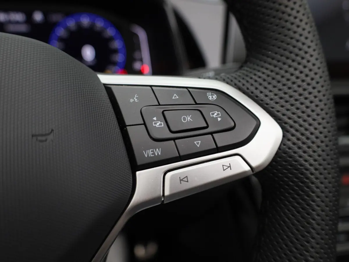 1.5 TSI R-Line 150 PK| Trekhaak Afneembaar | Navigatie Pro | LEDER Interieur | Stoelverwarming | Stuurwielverwarming | Achteruitrijcamera | Dodehoekdetectie | LED Matrix
