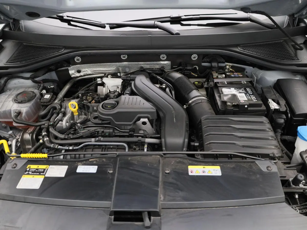1.5 TSI R-Line 150 PK| Trekhaak Afneembaar | Navigatie Pro | LEDER Interieur | Stoelverwarming | Stuurwielverwarming | Achteruitrijcamera | Dodehoekdetectie | LED Matrix