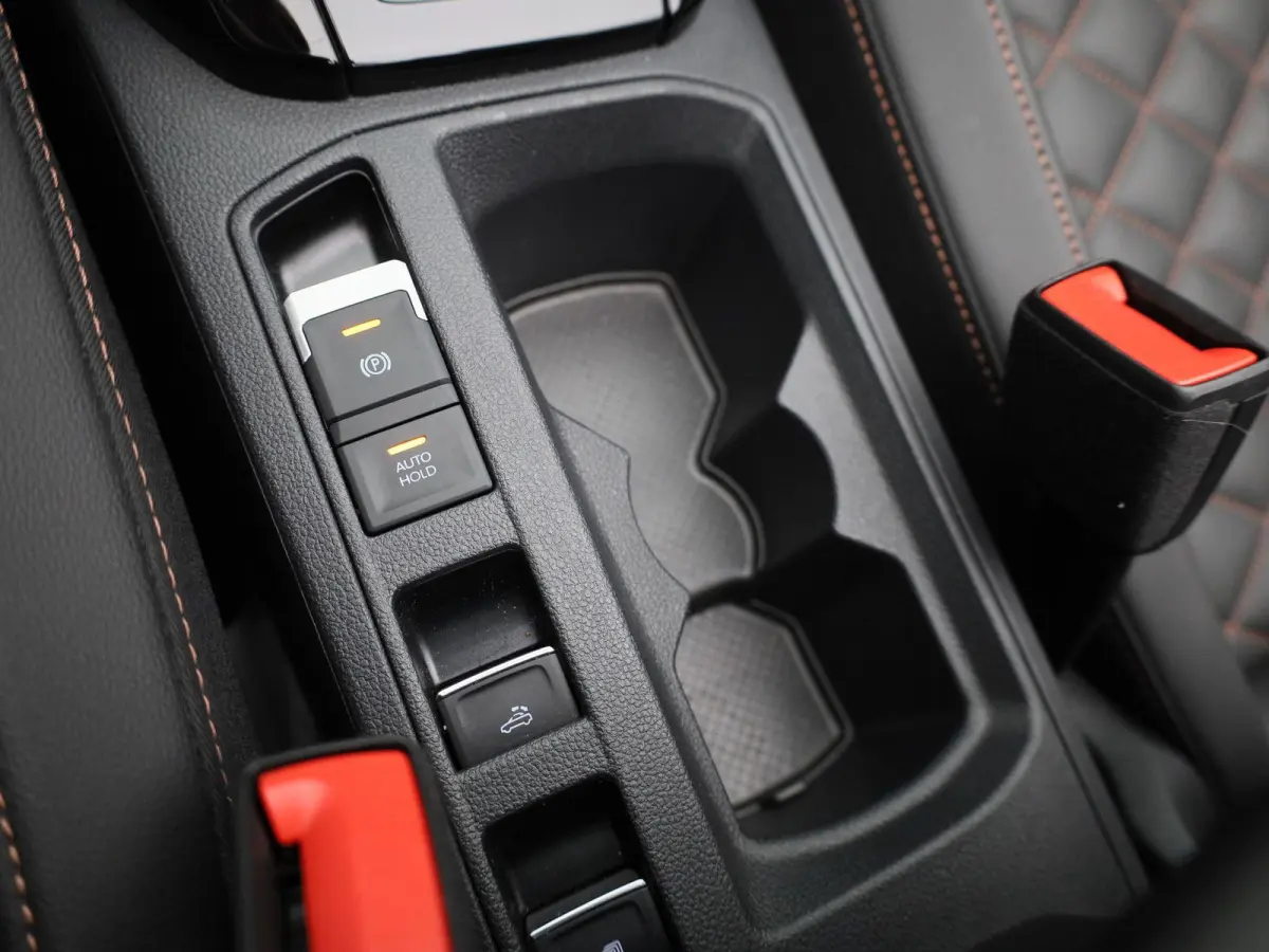 1.5 TSI R-Line 150 PK| Trekhaak Afneembaar | Navigatie Pro | LEDER Interieur | Stoelverwarming | Stuurwielverwarming | Achteruitrijcamera | Dodehoekdetectie | LED Matrix