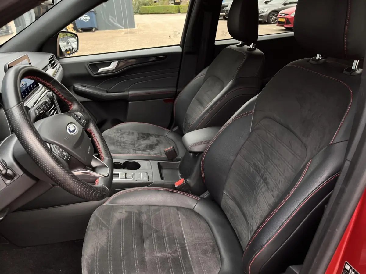 2.5 PHEV ST-Line X 225PK Elek. Trekhaak Winterpack Adaptieve Cruise Navi Camera B&O Climate Keyless Privacy Glass 19'' Velgen *1500KG Trekgewicht*
