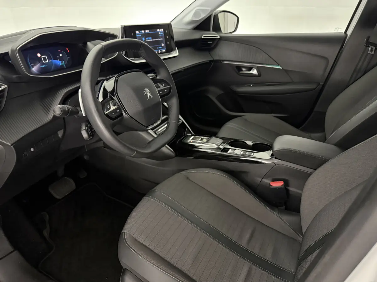 1.2 PureTech Allure Pack | Camera | Virtual | Carplay | LED | Parkeersens. | NAP