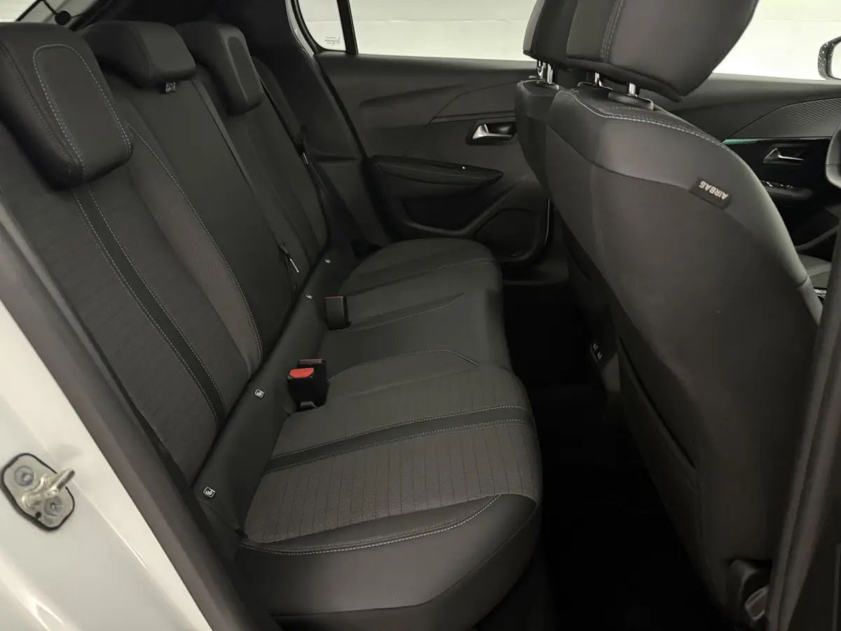 1.2 PureTech Allure Pack | Camera | Virtual | Carplay | LED | Parkeersens. | NAP