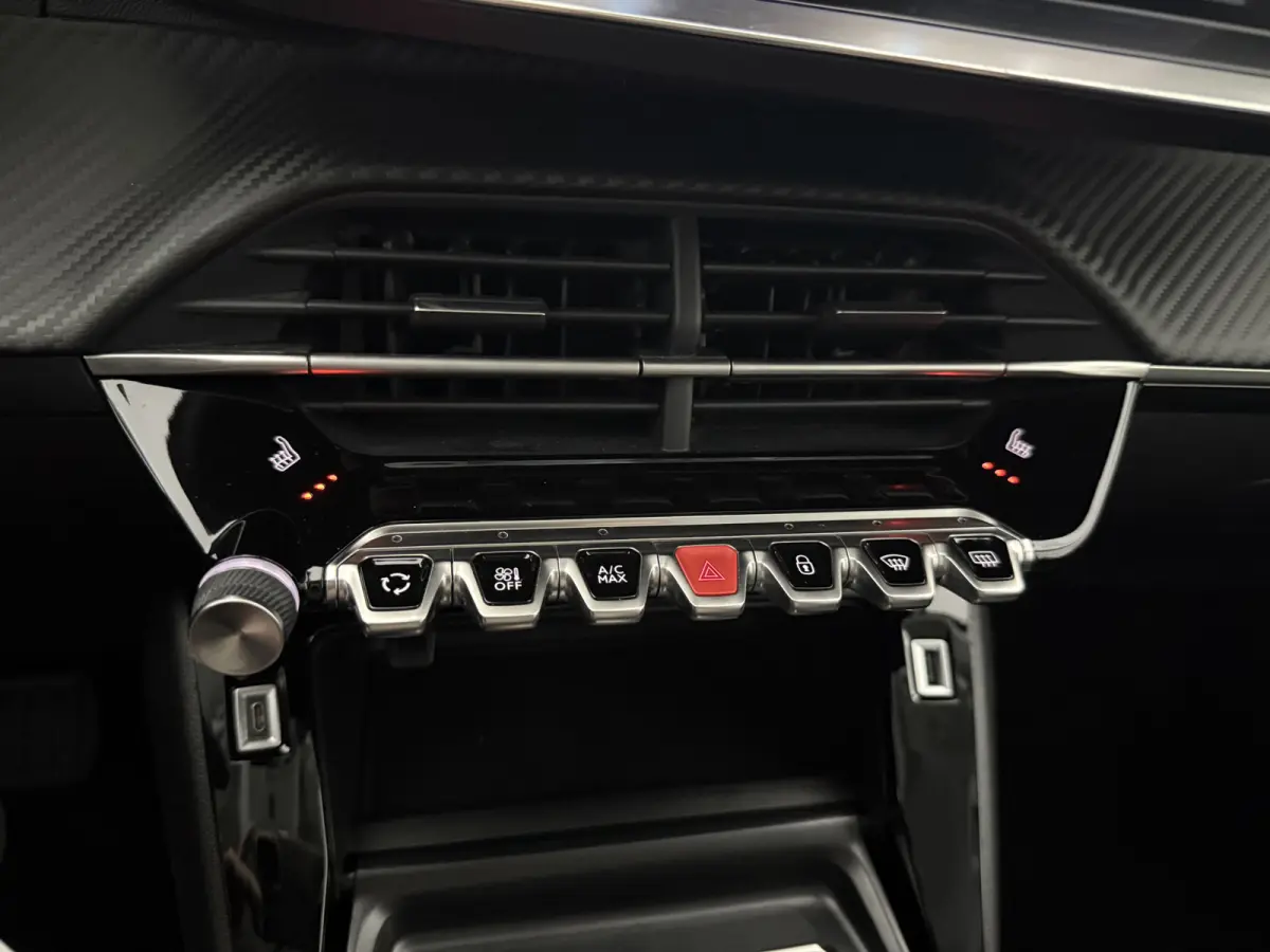 1.2 PureTech Allure Pack | Camera | Virtual | Carplay | LED | Parkeersens. | NAP