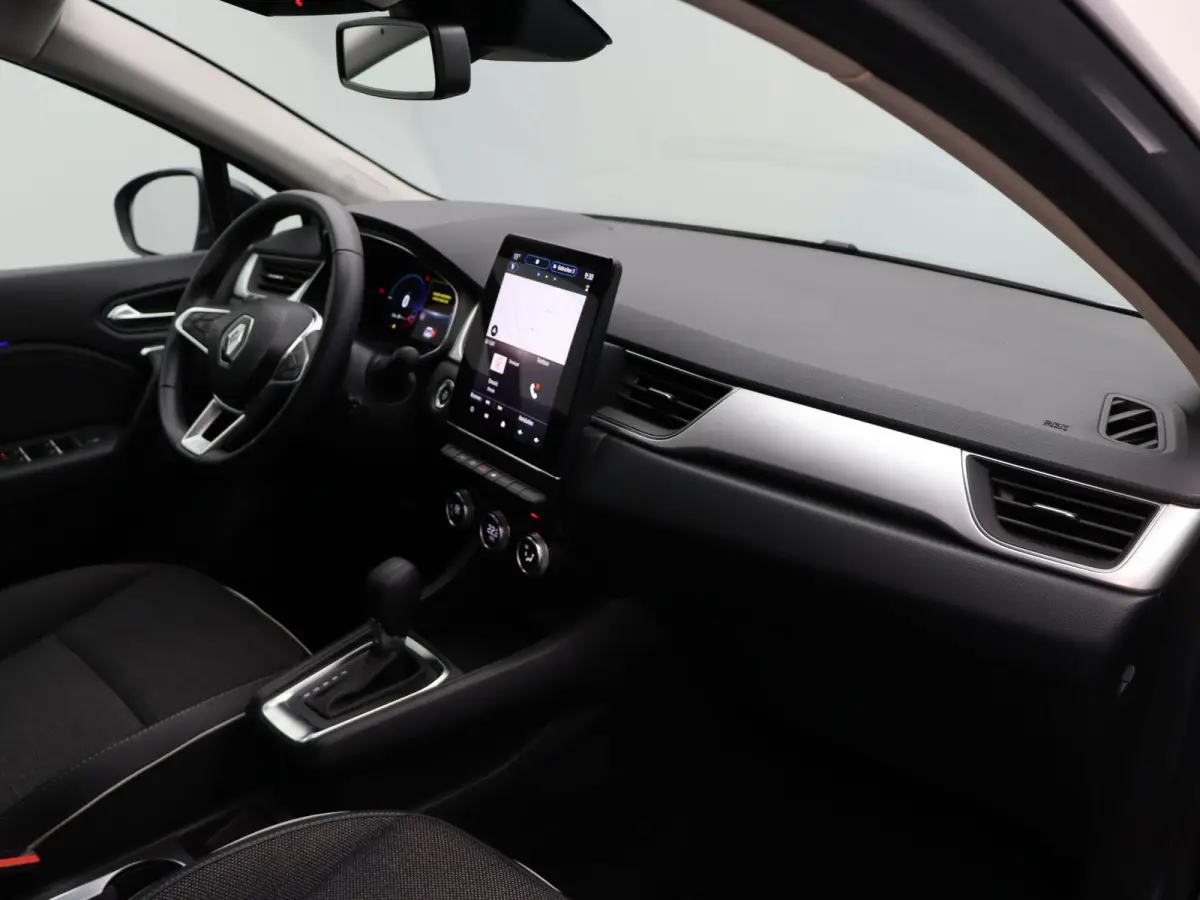 1.6 E-Tech Hybrid 145 Techno | Navigatie | Achteruitrijcamera | Parkeersensoren voor en achter | Climate control |