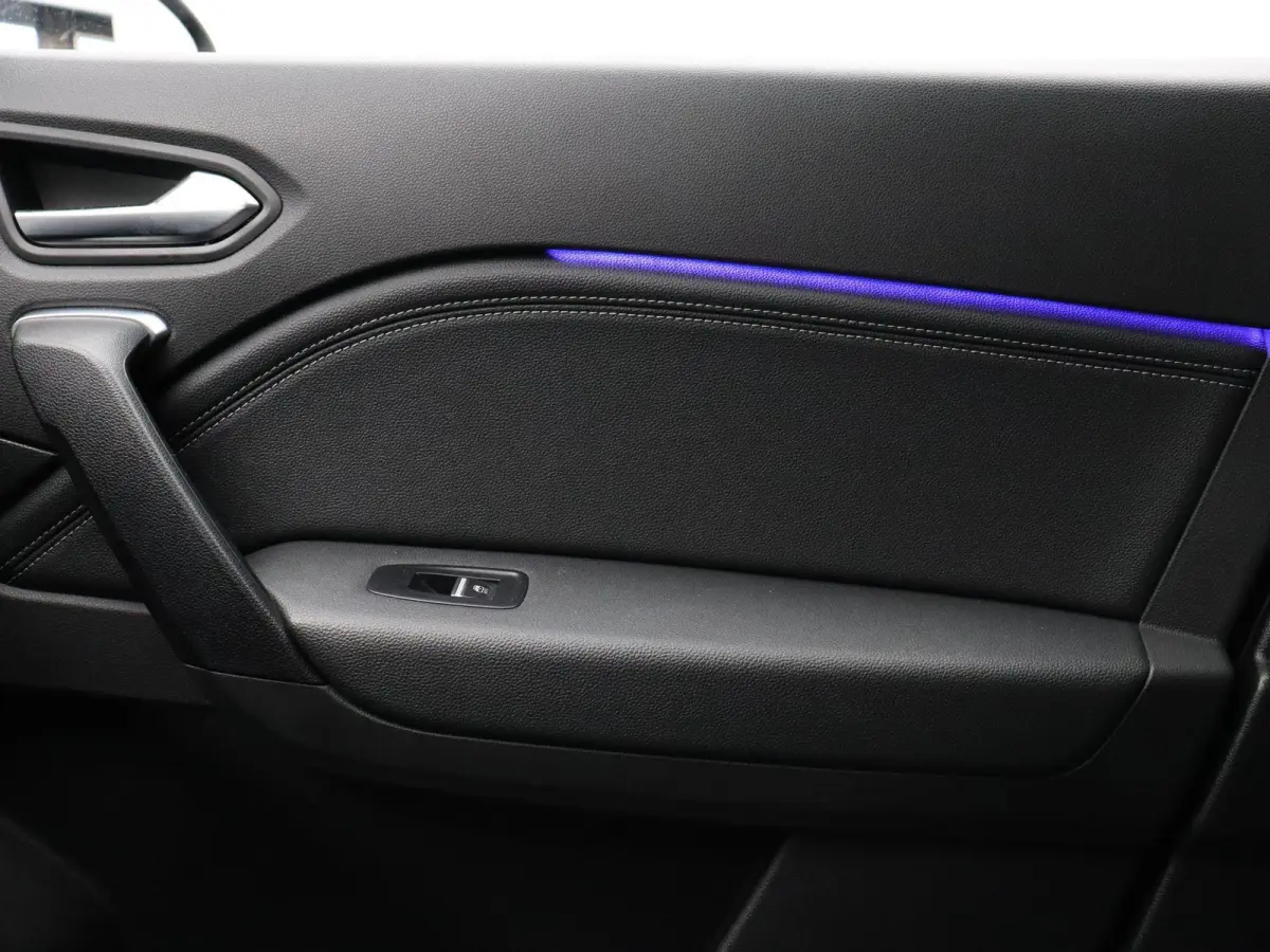 1.6 E-Tech Hybrid 145 Techno | Navigatie | Achteruitrijcamera | Parkeersensoren voor en achter | Climate control |