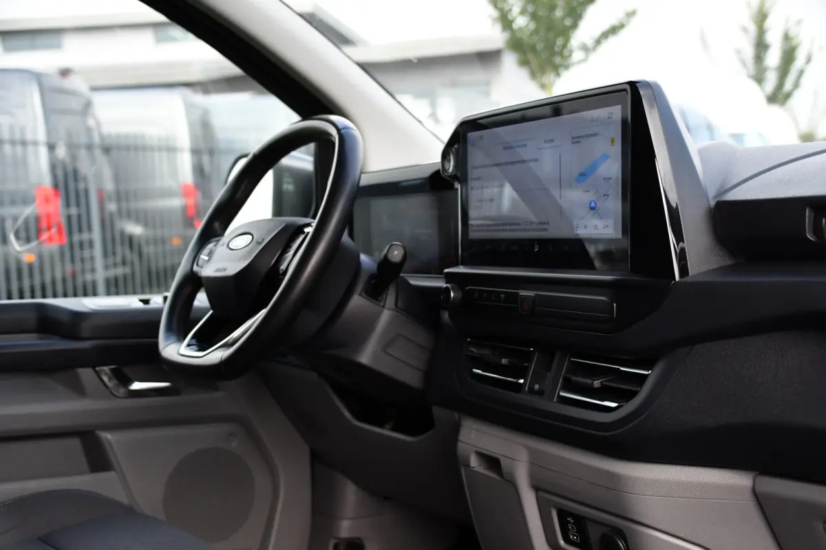 320 2.0 TDCI L2H1 PB Edition Limited Adaptieve Cruise, Camera, Carplay, LED, 170pk, Automaat, Stoelverwarming, Trekhaak, Virtual, Multimedia, Uniek!