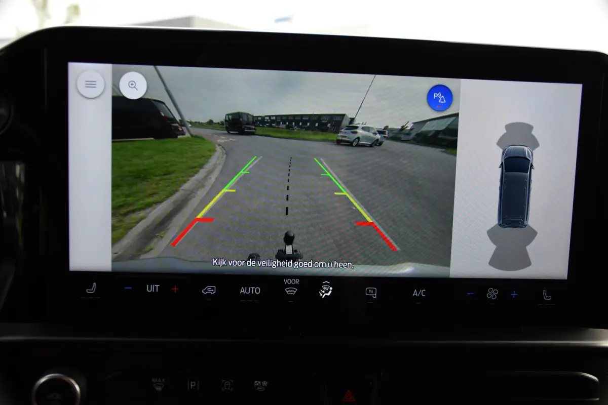 320 2.0 TDCI L2H1 PB Edition Limited Adaptieve Cruise, Camera, Carplay, LED, 170pk, Automaat, Stoelverwarming, Trekhaak, Virtual, Multimedia, Uniek!