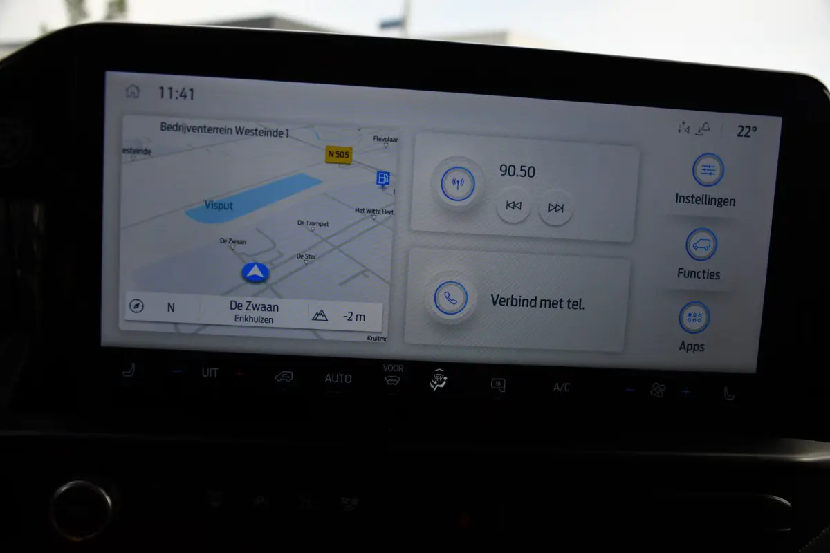 320 2.0 TDCI L2H1 PB Edition Limited Adaptieve Cruise, Camera, Carplay, LED, 170pk, Automaat, Stoelverwarming, Trekhaak, Virtual, Multimedia, Uniek!