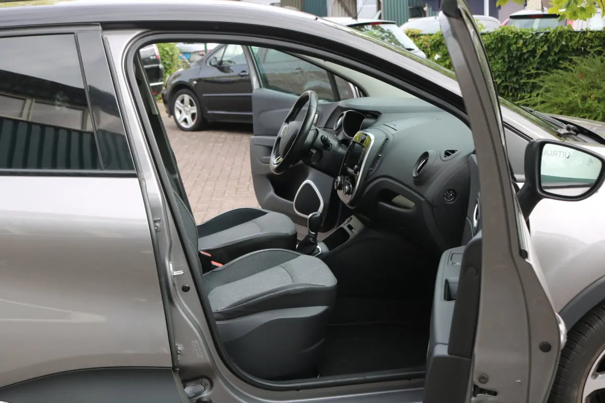 Captur TCe Intens 1e Eigenaar