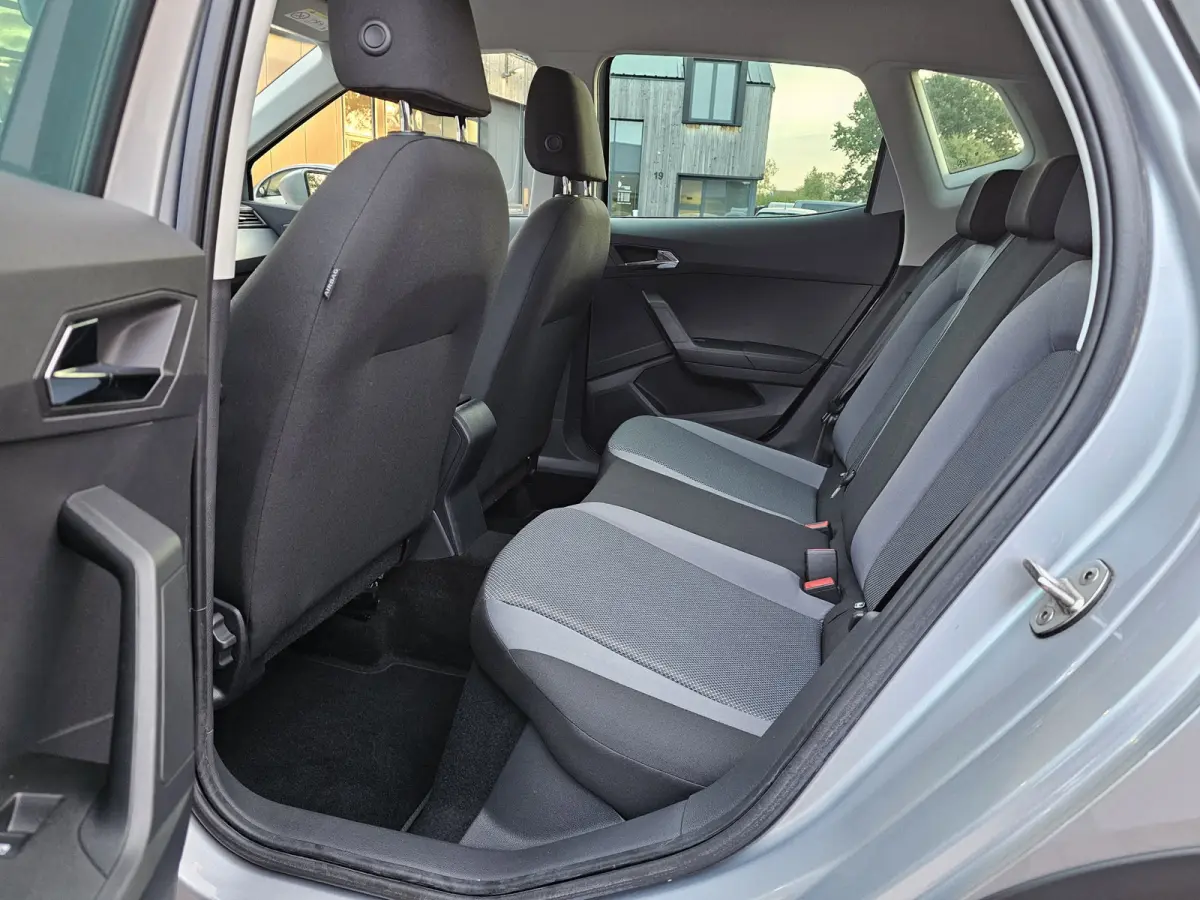 1.0 TSI Style Business Intense | Automaat | LED | Camera | ACC | Full Link | Park Assist | Twotone | Climatronic | Navi |