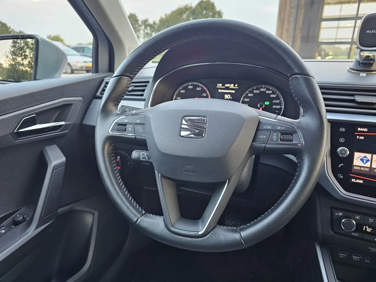 1.0 TSI Style Business Intense | Automaat | LED | Camera | ACC | Full Link | Park Assist | Twotone | Climatronic | Navi |