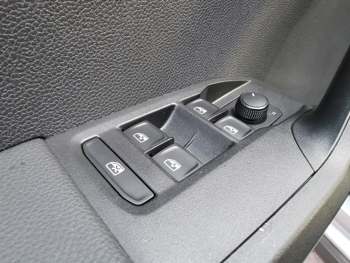 1.0 TSI Style Business Intense | Automaat | LED | Camera | ACC | Full Link | Park Assist | Twotone | Climatronic | Navi |