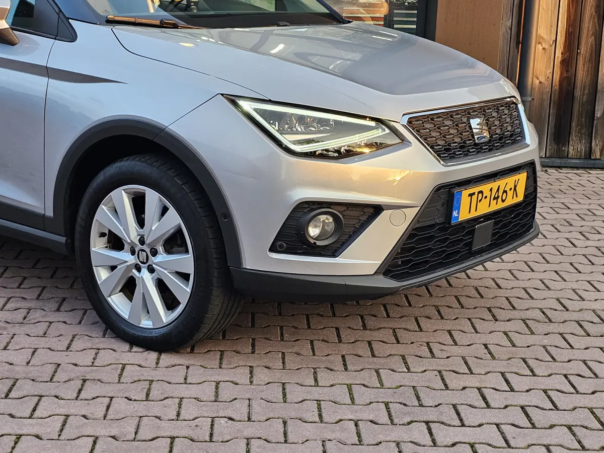 1.0 TSI Style Business Intense | Automaat | LED | Camera | ACC | Full Link | Park Assist | Twotone | Climatronic | Navi |