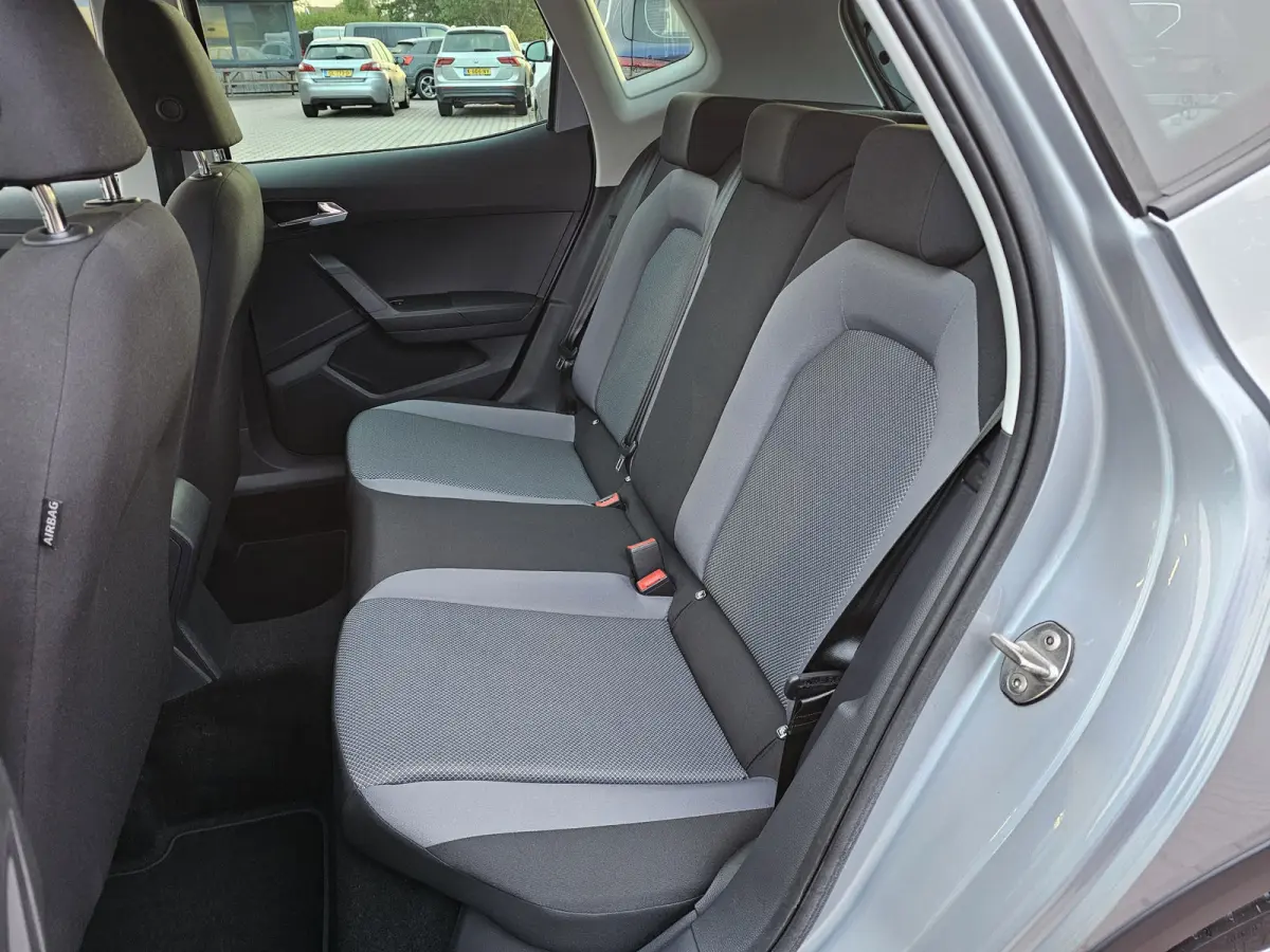 1.0 TSI Style Business Intense | Automaat | LED | Camera | ACC | Full Link | Park Assist | Twotone | Climatronic | Navi |