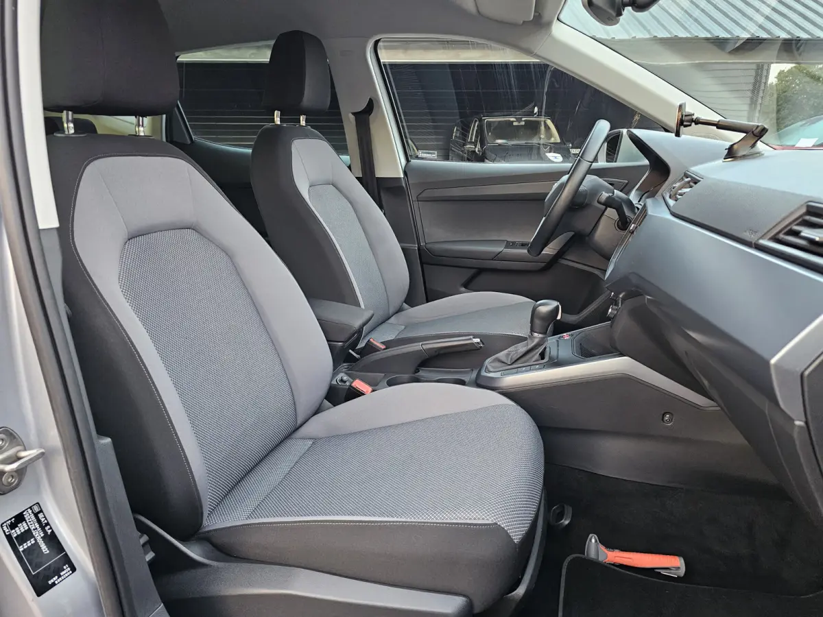 1.0 TSI Style Business Intense | Automaat | LED | Camera | ACC | Full Link | Park Assist | Twotone | Climatronic | Navi |
