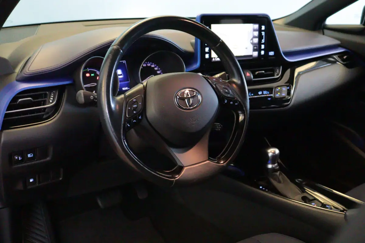 1.8 Hybrid | TWO-TONE | CAMERA | STOELVERW | LANE-ASSIST | TREKHAAK |