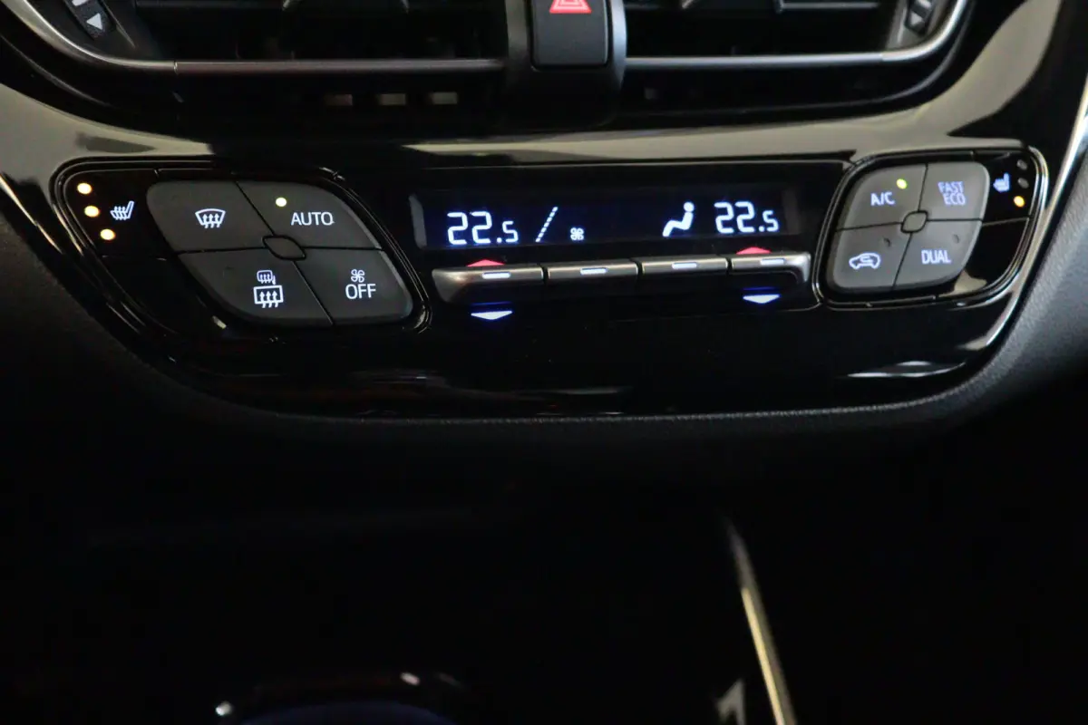 1.8 Hybrid | TWO-TONE | CAMERA | STOELVERW | LANE-ASSIST | TREKHAAK |