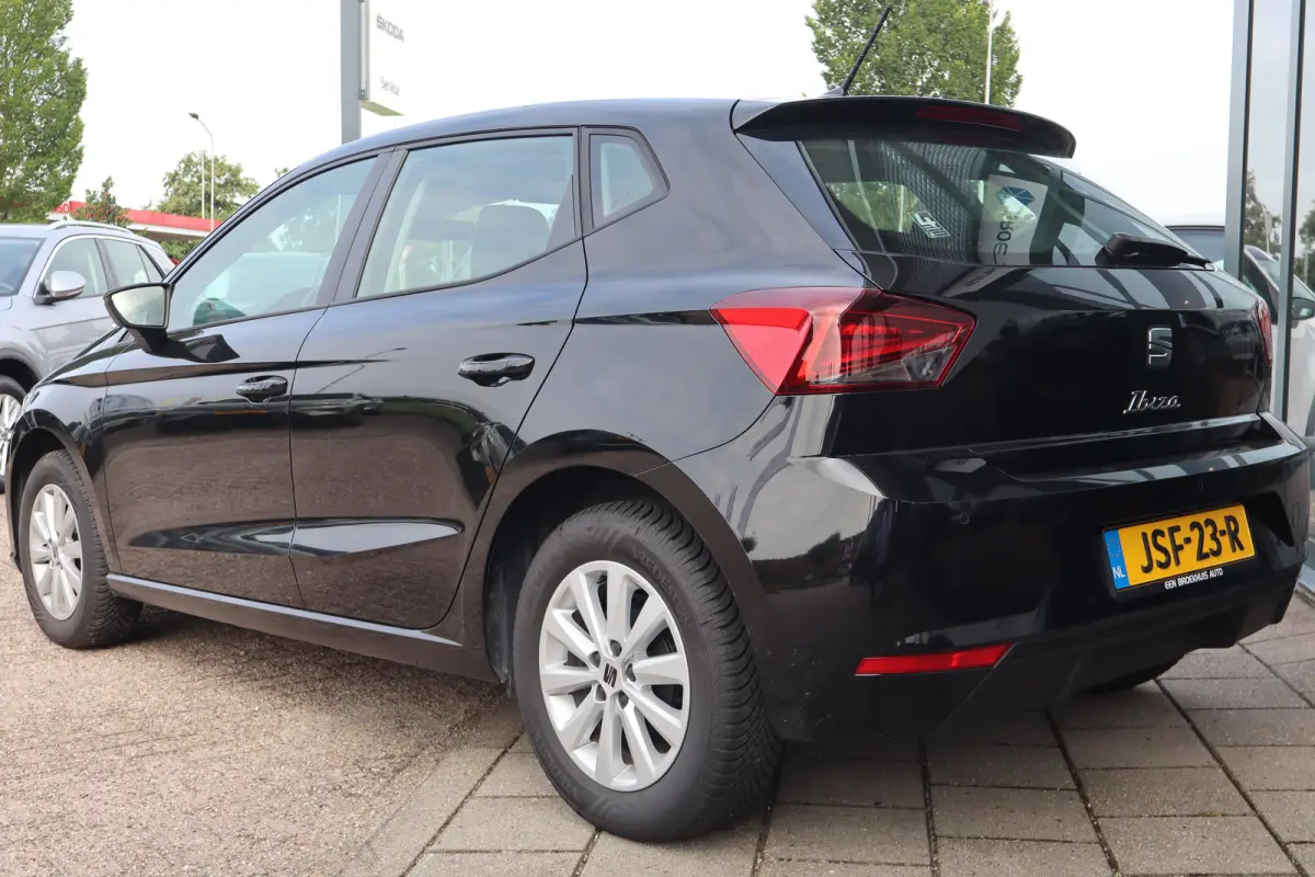 Style 95PK | Automatisch dimmende binnenspiegel | Cruise Control | Draadloze Apple CarPlay™, Android Auto™