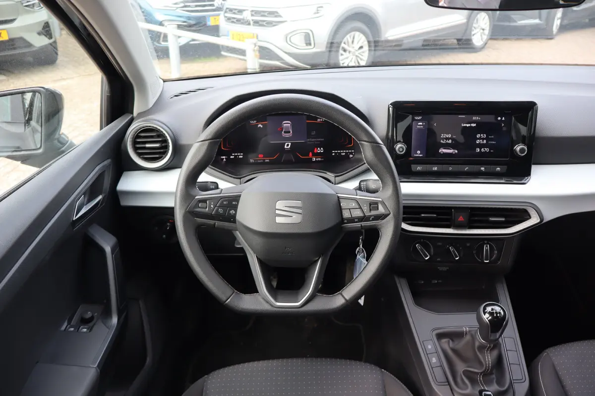 Style 95PK | Automatisch dimmende binnenspiegel | Cruise Control | Draadloze Apple CarPlay™, Android Auto™