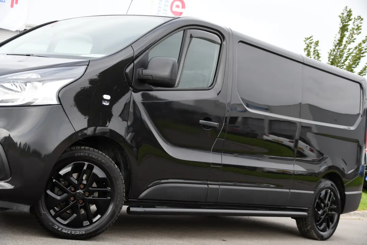 1.6 dCi T29 L2H1 Luxe Black Edition Camera, Cruise, Multimedia, 125pk, Trekhaak, Airco, Uniek!