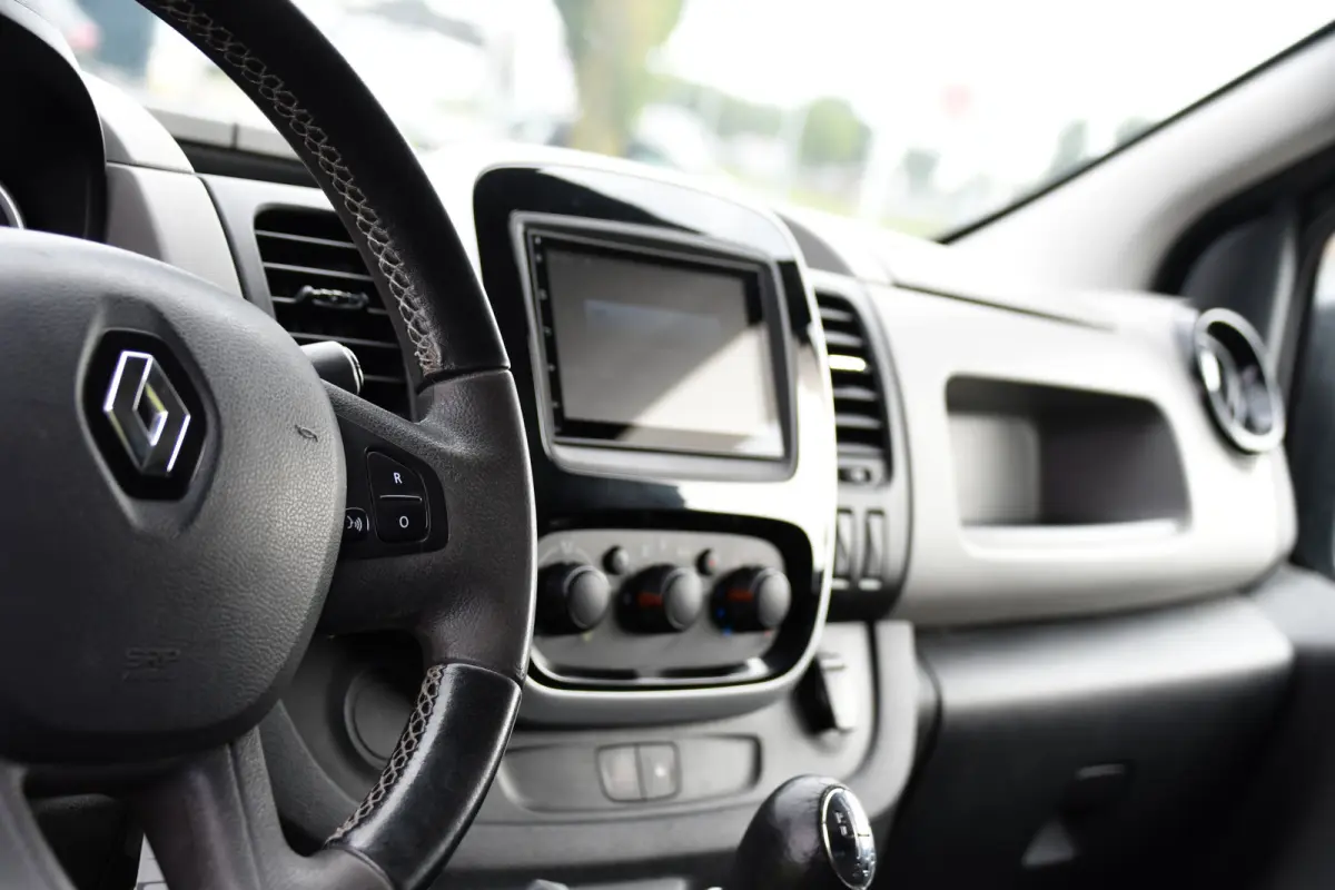 1.6 dCi T29 L2H1 Luxe Black Edition Camera, Cruise, Multimedia, 125pk, Trekhaak, Airco, Uniek!