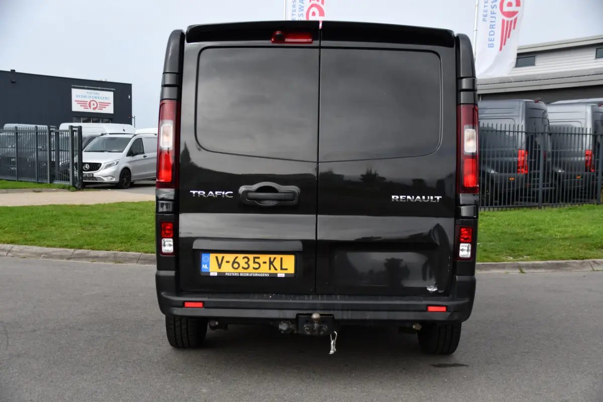 1.6 dCi T29 L2H1 Luxe Black Edition Camera, Cruise, Multimedia, 125pk, Trekhaak, Airco, Uniek!