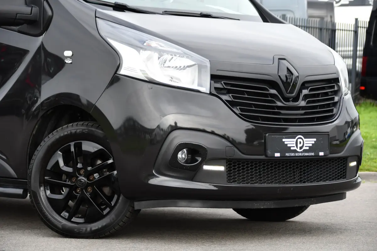 1.6 dCi T29 L2H1 Luxe Black Edition Camera, Cruise, Multimedia, 125pk, Trekhaak, Airco, Uniek!