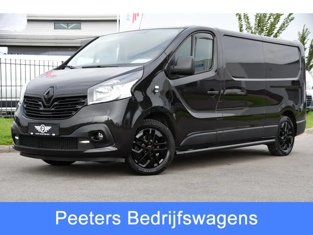 1.6 dCi T29 L2H1 Luxe Black Edition Camera, Cruise, Multimedia, 125pk, Trekhaak, Airco, Uniek!